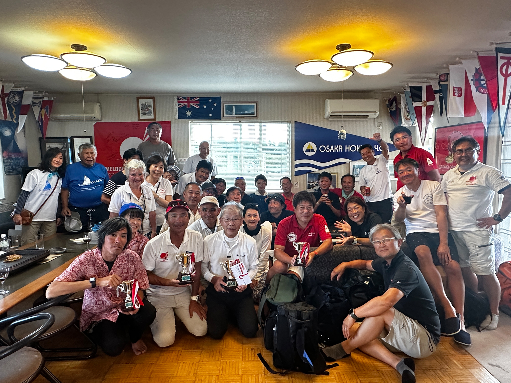 JOSA CUP 第18回大阪湾ダブルハンドヨットレース表彰式記念撮影