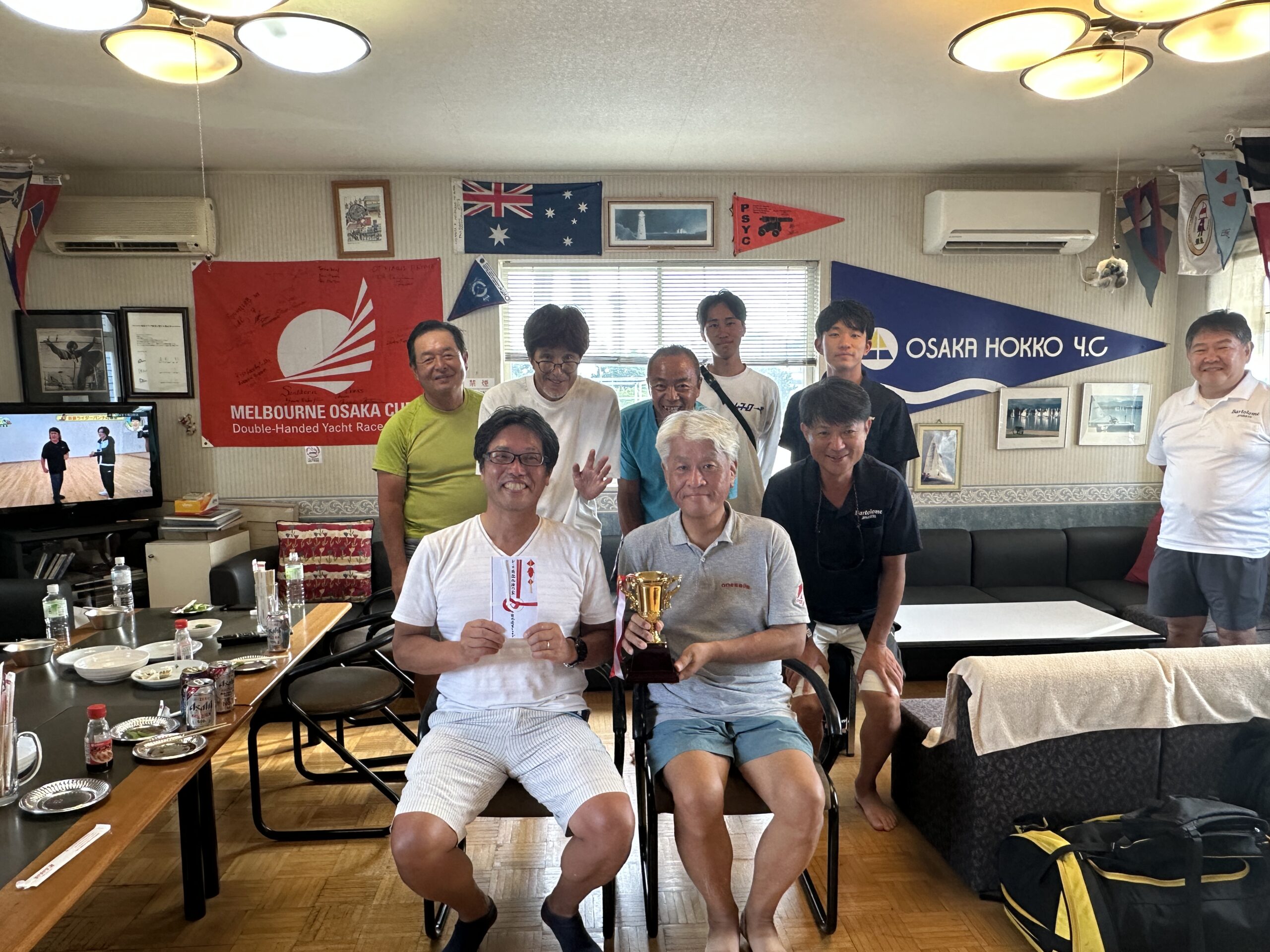 総合優勝のGolden Eagle IIと記念撮影